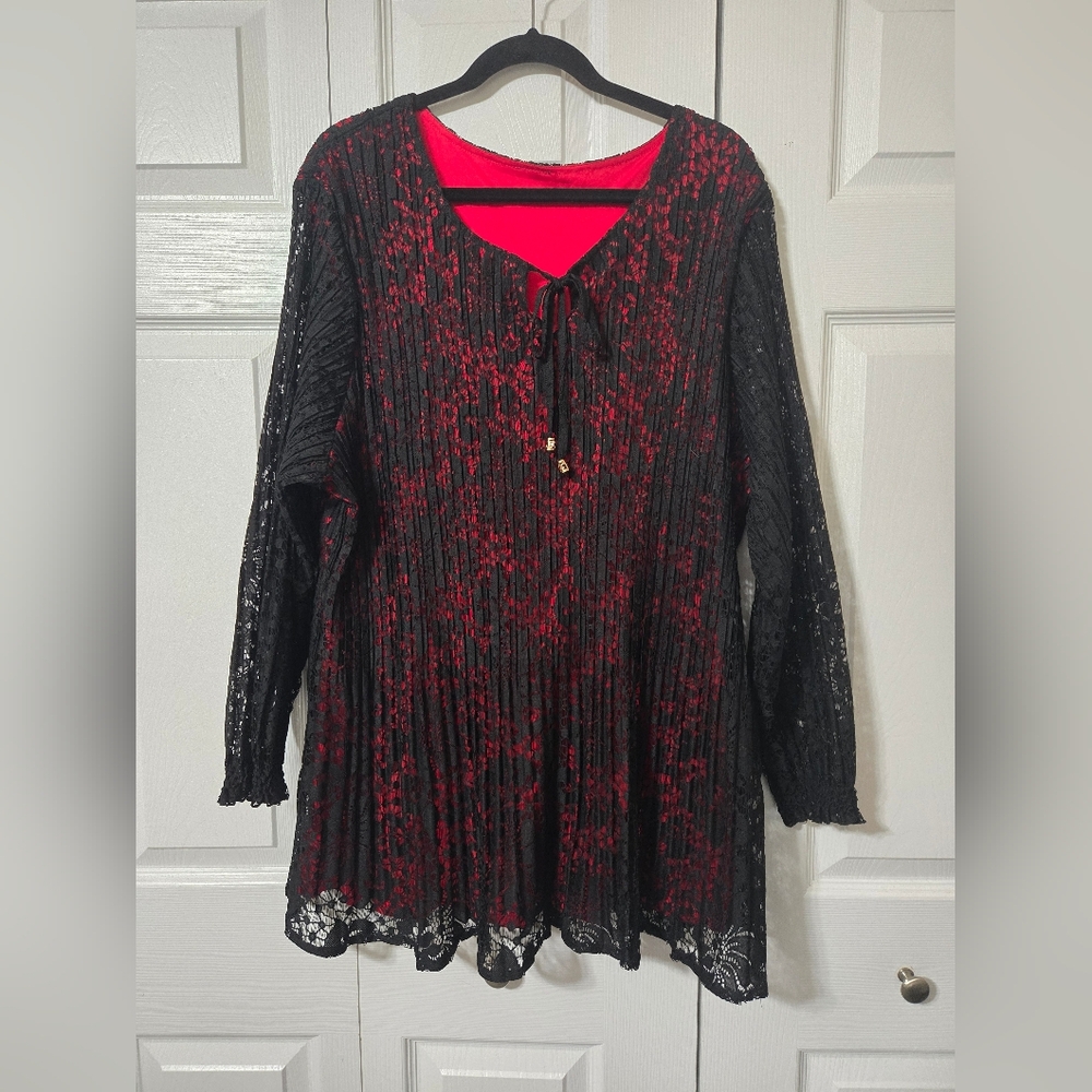 Black Lace Long Sleeved Top, 2X-3X See Measurements No Tags, Excellent Condition